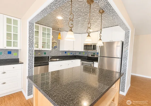Photo 3 of Condo for sale at 18523 68th St #205, Kenmore, WA 98028 | MLS# NWM2564291 | Listing updated on 2026-09-23