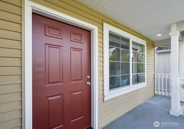 Photo 3 of Condo for sale at 1814 I St Ne #213, Auburn, WA 98002 | MLS# NWM2564309 | Listing updated on 2026-09-29