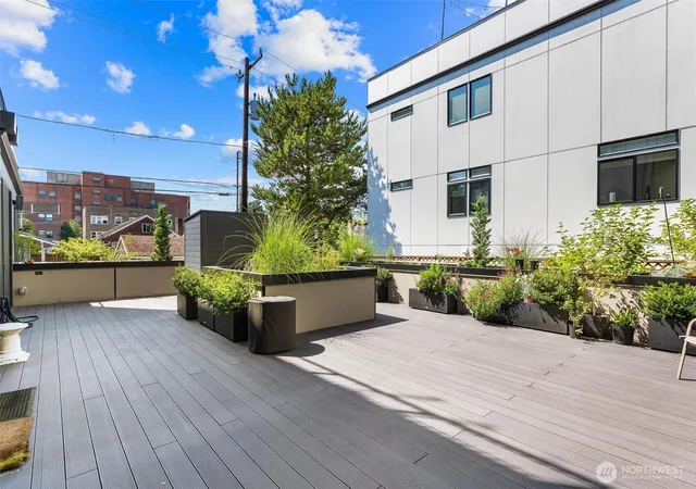 Photo 3 of Townhouse for sale at 305 17th Avenue E, Seattle, WA 98112 | MLS# NWM2564318 | Listing updated on 2026-09-23