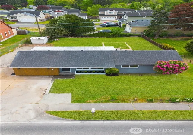 Photo 3 of Single family home for sale at 308 E 84 Street, Tacoma, WA 98445 | MLS# NWM2564334 | Listing updated on 2026-09-23