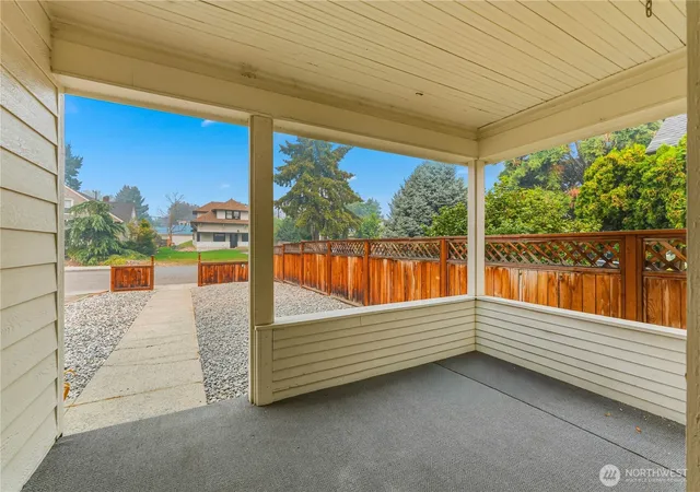 Photo 4 of Multi family home for sale at 113 N Cleveland Ave, Wenatchee, WA 98801 | MLS# NWM2564337 | Listing updated on 2026-09-23