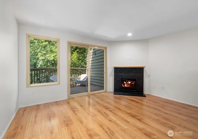 Photo 3 of Townhouse for sale at 702 Nw 189th Lane, Shoreline, WA 98177 | MLS# NWM2564343 | Listing updated on 2026-09-26