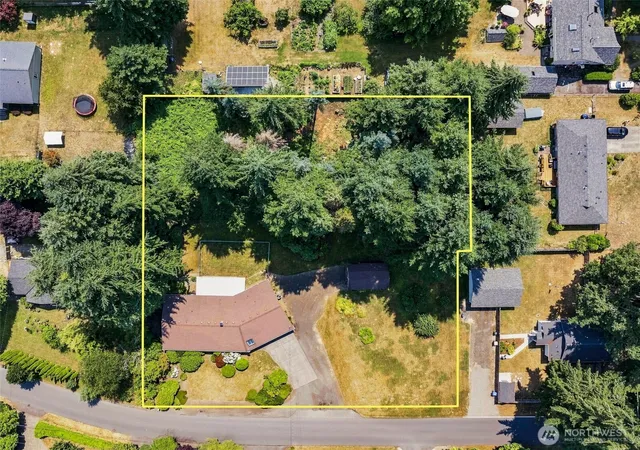 Photo 2 of Contingent at 5815 7th Avenue Se, Lacey, WA 98503 | MLS# NWM2564346 | Listing updated on 2026-10-02