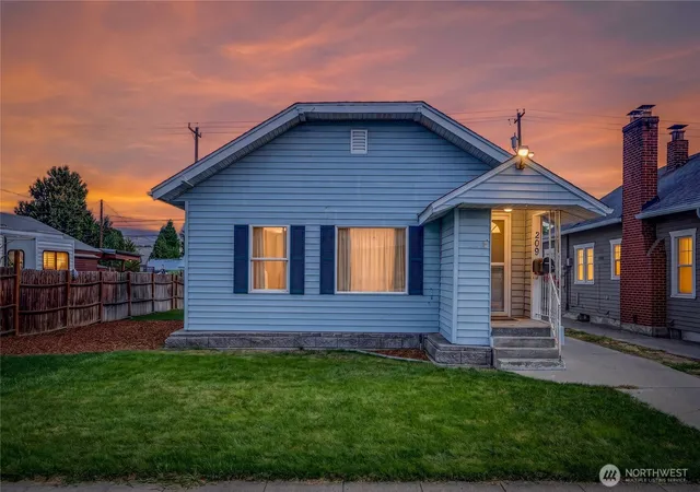Photo 1 of Single family home for sale at 209 Fuller St, Wenatchee, WA 98801 | MLS# NWM2564359 | Listing updated on 2026-09-24