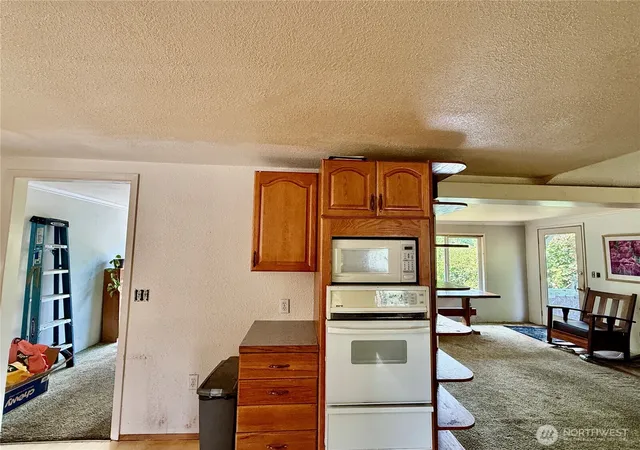Photo 4 of Single family home for sale at 3719 Commercial Ave, Anacortes, WA 98221 | MLS# NWM2564369 | Listing updated on 2026-09-30