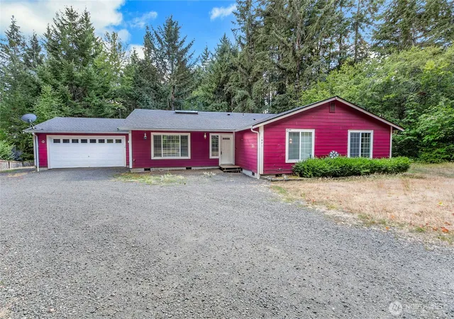 Photo 1 of Single family home for sale at 1671 Dickinson Ave, Shelton, WA 98584 | MLS# NWM2564401 | Listing updated on 2026-10-01