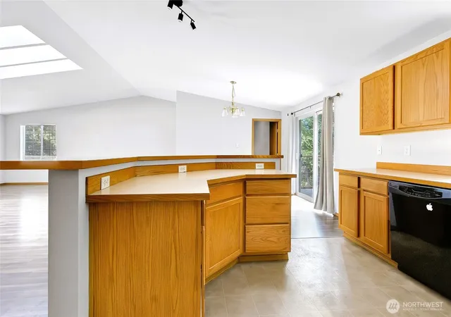 Photo 4 of Single family home for sale at 1671 Dickinson Ave, Shelton, WA 98584 | MLS# NWM2564401 | Listing updated on 2026-10-01