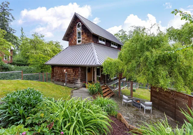 Photo 1 of Sale Pending at 4710 New Sweden Ave Ne, Bainbridge Island, WA 98110 | MLS# NWM2564410 | Listing updated on 2026-08-09