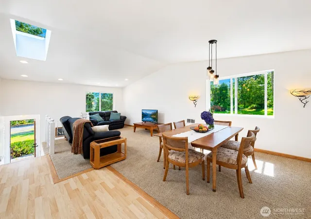 Photo 4 of Single family home for sale at 66 Port Susan Dr, Everett, WA 98201 | MLS# NWM2564414 | Listing updated on 2026-09-23