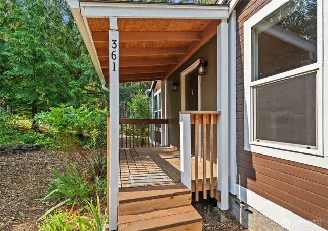 Photo 4 of Single family home for sale at 361 N Rainbow Way W, Hoodsport, WA 98548 | MLS# NWM2564466 | Listing updated on 2026-09-23