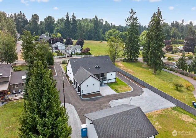 Photo 4 of Sale Pending at 17430 Interurban Blvd, Snohomish, WA 98296 | MLS# NWM2564474 | Listing updated on 2026-08-11