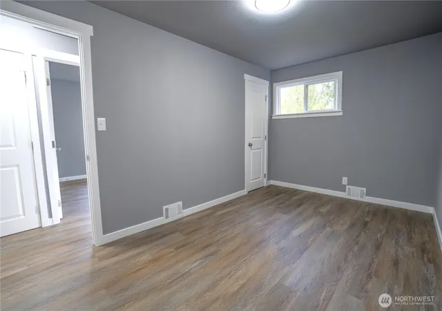 Photo 4 of Single family home for sale at 8553 S 123rd Place, Seattle, WA 98178 | MLS# NWM2564477 | Listing updated on 2026-08-27