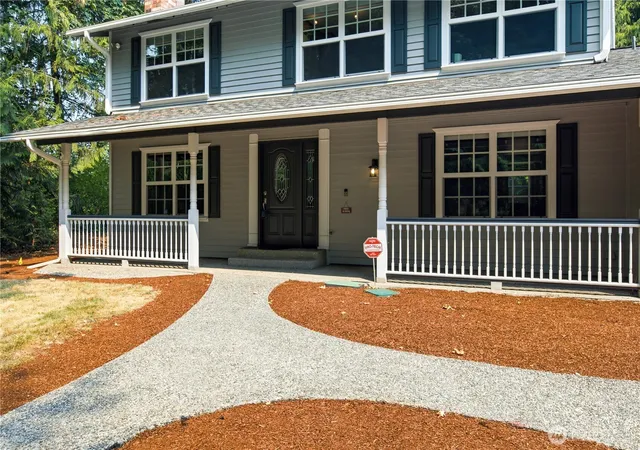 Photo 3 of Single family home for sale at 17664 Se 303rd Street, Kent, WA 98042 | MLS# NWM2564491 | Listing updated on 2026-09-23