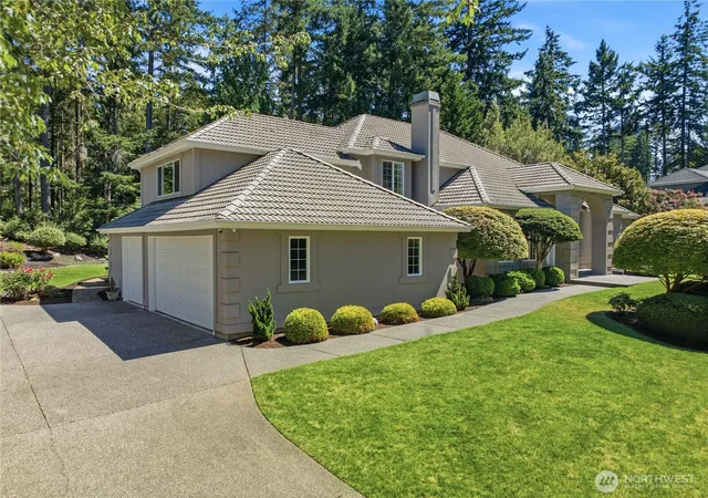 Photo 2 of Sale Pending at 4416 Towhee Dr Nw, Gig Harbor, WA 98332 | MLS# NWM2564498 | Listing updated on 2026-10-08
