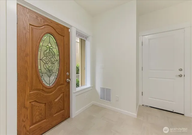 Photo 4 of Single family home for sale at 12722 35th Ave House D NE, Seattle, WA 98125 | MLS# NWM2564500 | Listing updated on 2026-09-23