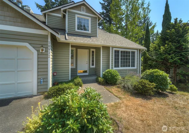 Photo 3 of Single family home for sale at 10932 Peony Pl NW, Silverdale, WA 98383 | MLS# NWM2564510 | Listing updated on 2026-09-29