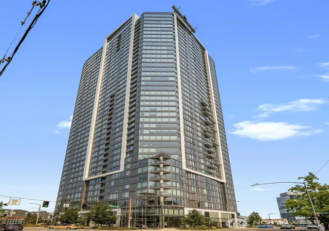 Photo 2 of Condo for sale at 2510 6th Avenue #1107, Seattle, WA 98121 | MLS# NWM2564524 | Listing updated on 2026-09-23