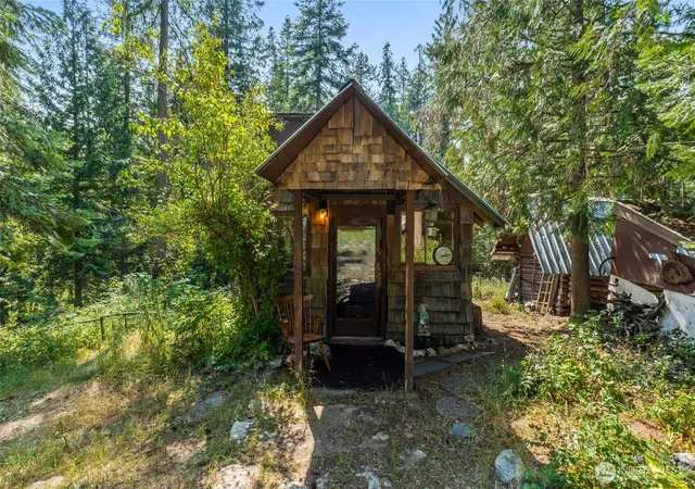 Photo 3 of Single family home for sale at 2423 Quinns Meadow Rd #L, Colville, WA 99114 | MLS# NWM2564529 | Listing updated on 2026-09-23