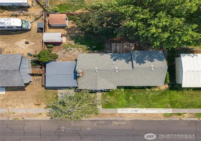 Photo 4 of Single family home for sale at 2607 W Texas St, Moses Lake, WA 98837 | MLS# NWM2564536 | Listing updated on 2026-09-21