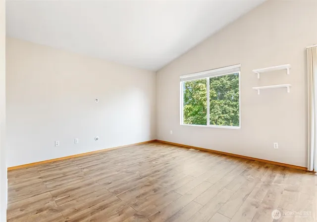 Photo 4 of Sale Pending at 11543 62nd Avenue S, Seattle, WA 98178 | MLS# NWM2564538 | Listing updated on 2026-09-20