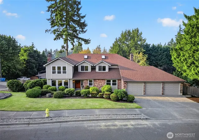 Photo 1 of Sale Pending at 2201 33rd Avenue Se, Puyallup, WA 98374 | MLS# NWM2564554 | Listing updated on 2026-08-28