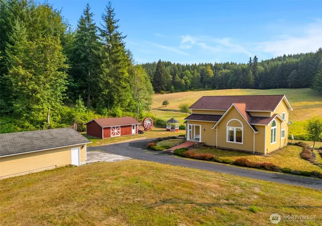 Photo 2 of Single family home for sale at 1136 Lincoln Crk Rd Sw, Rochester, WA 98579 | MLS# NWM2564560 | Listing updated on 2026-09-23