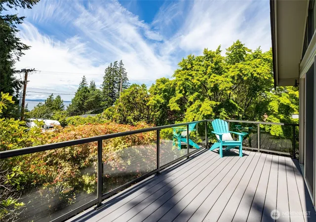 Photo 4 of Single family home for sale at 601 Clark Rd, Bellingham, WA 98225 | MLS# NWM2564564 | Listing updated on 2026-09-24