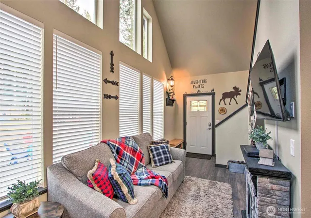 Photo 3 of Single family home for sale at 108 Osborn Rd, Ashford, WA 98304 | MLS# NWM2564567 | Listing updated on 2026-09-24