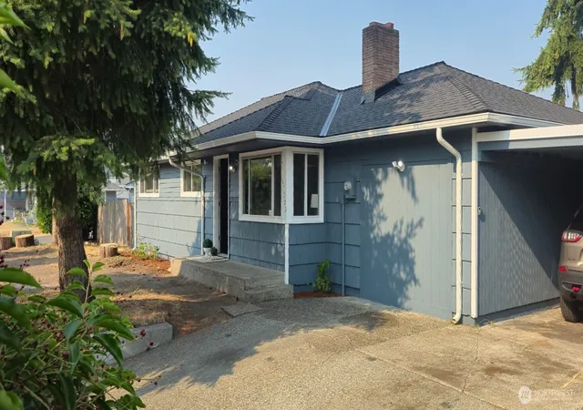 Photo 2 of Single family home for sale at 11503 Ainsworth Ave S, Tacoma, WA 98444 | MLS# NWM2564577 | Listing updated on 2026-10-01