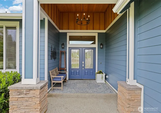 Photo 3 of Mansion for sale at 5641 Hawks Prairie Rd Ne, Olympia, WA 98516 | MLS# NWM2564582 | Listing updated on 2026-09-23