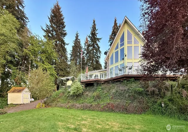 Photo 3 of Single family home for sale at 103 Lakeside Dr, Mossyrock, WA 98564 | MLS# NWM2564601 | Listing updated on 2026-09-23