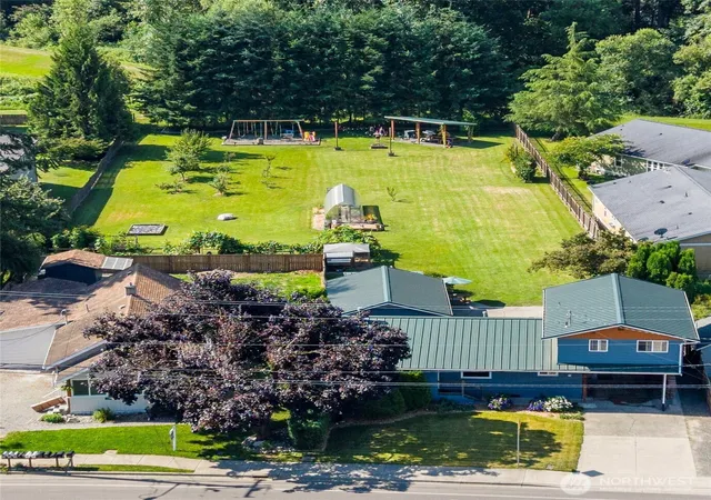 Photo 1 of Single family home for sale at 307 Lincoln St, Everson, WA 98247 | MLS# NWM2564626 | Listing updated on 2026-09-24