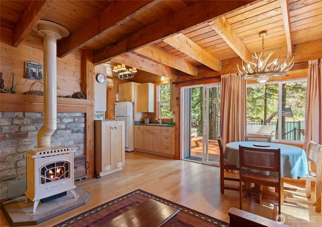 Photo 3 of Single family home for sale at 41 N Staircase Ridge Rd S, Hoodsport, WA 98548 | MLS# NWM2564631 | Listing updated on 2026-09-26