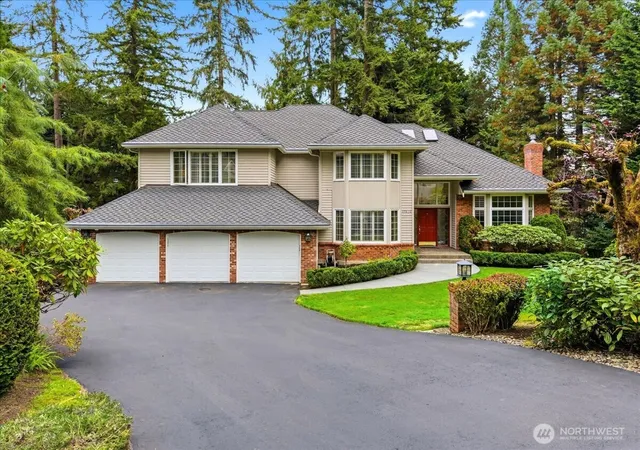 Photo 1 of Single family home for sale at 17020 Ne 129th Circle, Redmond, WA 98052 | MLS# NWM2564650 | Listing updated on 2026-10-10