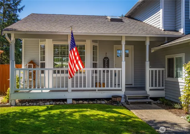 Photo 3 of Single family home for sale at 2010 148th Street E, Tacoma, WA 98445 | MLS# NWM2564661 | Listing updated on 2026-09-25