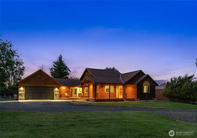Photo 3 of Single family home for sale at 131 Aspen Dr, Ellensburg, WA 98926 | MLS# NWM2564669 | Listing updated on 2026-10-01