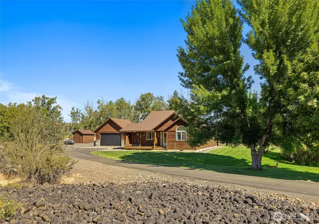 Photo 1 of Single family home for sale at 131 Aspen Dr, Ellensburg, WA 98926 | MLS# NWM2564669 | Listing updated on 2026-10-01