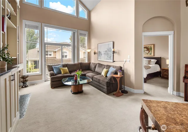 Photo 3 of Townhouse for sale at 8630 113th Lane NE, Kirkland, WA 98033 | MLS# NWM2564684 | Listing updated on 2026-09-22