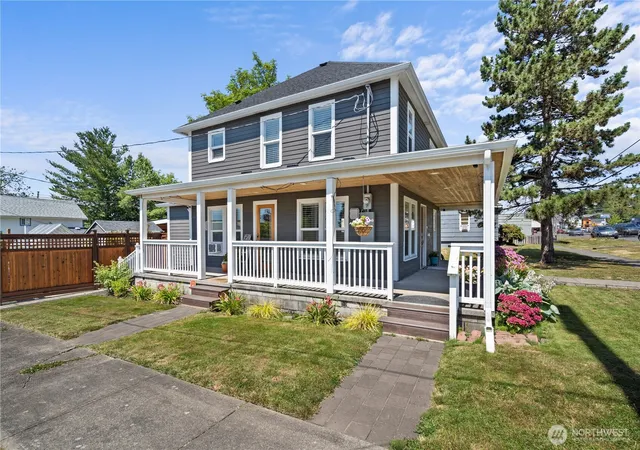 Photo 2 of Sale Pending at 381 S Market Blvd, Chehalis, WA 98532 | MLS# NWM2564692 | Listing updated on 2026-09-25