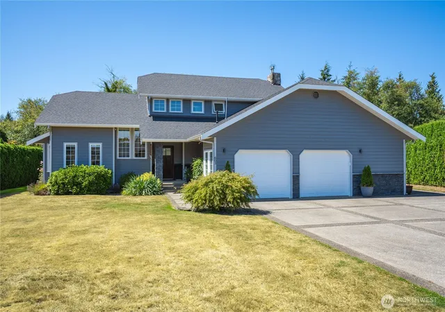 Photo 2 of Single family home for sale at 603 Brook Ct, Lynden, WA 98264 | MLS# NWM2564696 | Listing updated on 2026-09-17