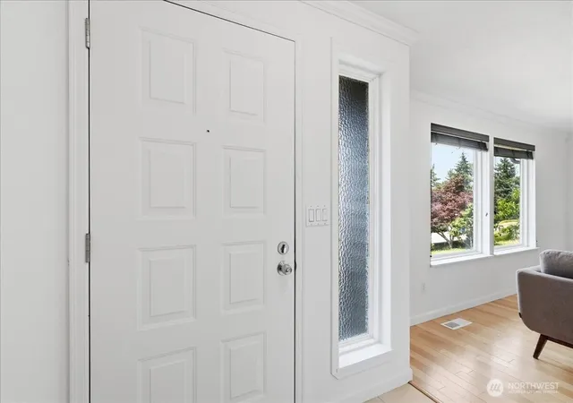 Photo 3 of Sale Pending at 3618 Morris Ave S, Renton, WA 98055 | MLS# NWM2564738 | Listing updated on 2026-10-01