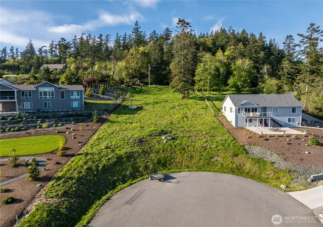 Photo 3 of Sale Pending at 1485 Sergios View Ln, Oak Harbor, WA 98277 | MLS# NWM2564744 | Listing updated on 2026-08-13