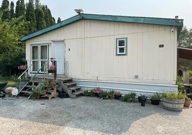 Photo 2 of Manufactured home for sale at 181 Montmorency Blvd E, Quincy, WA 98848 | MLS# NWM2564748 | Listing updated on 2026-09-23