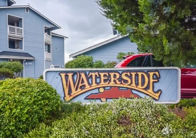 Photo 2 of Condo for sale at 651 Se Bayshore Dr #B201, Oak Harbor, WA 98277 | MLS# NWM2564772 | Listing updated on 2026-10-02