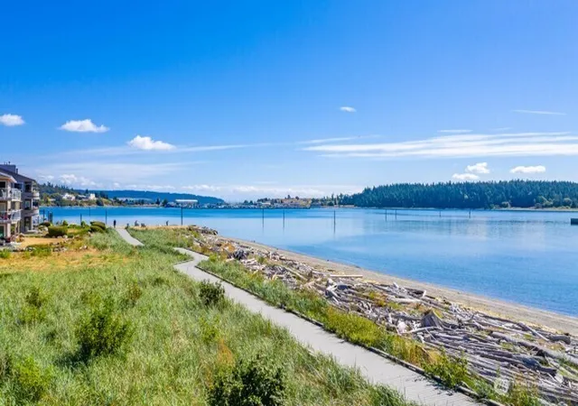 Photo 3 of Condo for sale at 651 SE Bayshore Dr #B201, Oak Harbor, WA 98277 | MLS# NWM2564772 | Listing updated on 2026-10-02