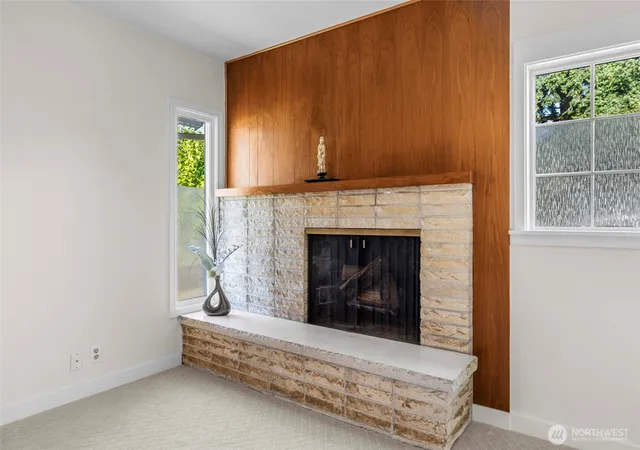 Photo 4 of Single family home for sale at 2615 Lincoln St, Bellingham, WA 98225 | MLS# NWM2564773 | Listing updated on 2026-10-01