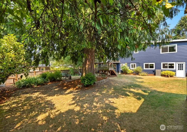 Photo 2 of Single family home for sale at 10913 Ne 48th Street, Kirkland, WA 98033 | MLS# NWM2564779 | Listing updated on 2026-09-30