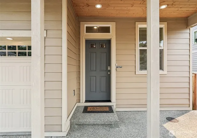 Photo 3 of Single family home for sale at 16311 38th Drive Se, Bothell, WA 98012 | MLS# NWM2564800 | Listing updated on 2026-09-30