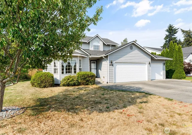 Photo 2 of Single family home for sale at 1836 Sw Putnam Dr, Oak Harbor, WA 98277 | MLS# NWM2564805 | Listing updated on 2026-09-28