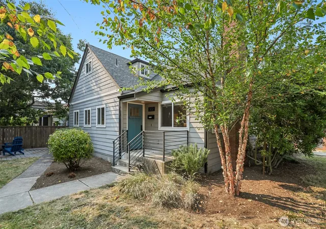 Photo 1 of Single family home for sale at 1302 Nw 90th Street, Seattle, WA 98117 | MLS# NWM2564829 | Listing updated on 2026-10-01